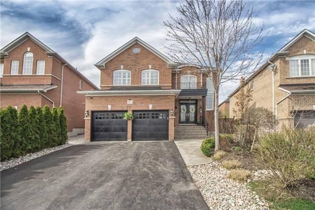 81 Wolf Trail Cres, House detached with 4 bedrooms, 3 bathrooms and 4 parking in Richmond Hill ON | Image 1