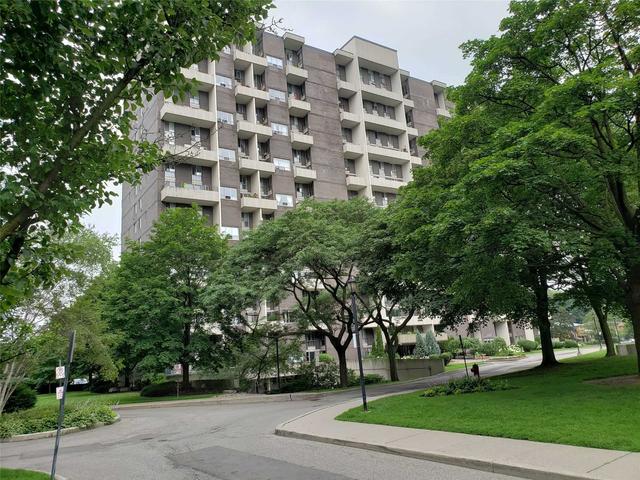 910 - 35 Ormskirk Ave, Condo with 3 bedrooms, 2 bathrooms and 1 parking in Toronto ON | Image 20