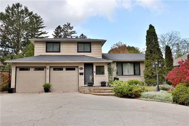 561 Rebecca St, House detached with 3 bedrooms, 3 bathrooms and 7 parking in Oakville ON | Image 1
