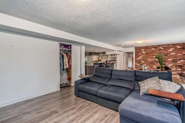 2420 Palismount Place Sw, House detached with 4 bedrooms, 3 bathrooms and 4 parking in Calgary AB | Image 37