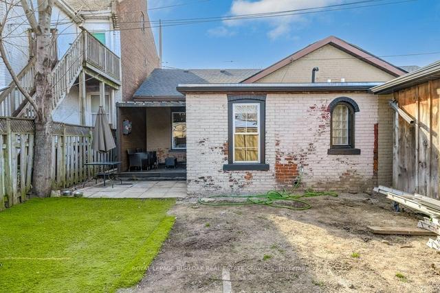 92 Steven St, House semidetached with 3 bedrooms, 1 bathrooms and 0 parking in Hamilton ON | Image 14
