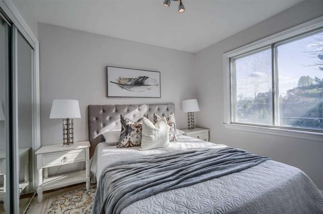 46 Midland Ave, House detached with 5 bedrooms, 3 bathrooms and 2 parking in Toronto ON | Image 17