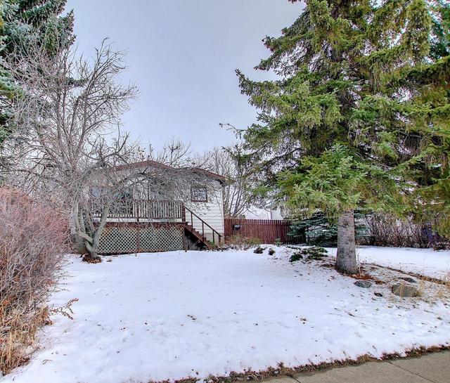 3719 53a Street, House detached with 5 bedrooms, 1 bathrooms and 3 parking in Camrose County AB | Image 31