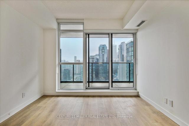 4302 - 38 Widmer St, Condo with 2 bedrooms, 2 bathrooms and 0 parking in Toronto ON | Image 9