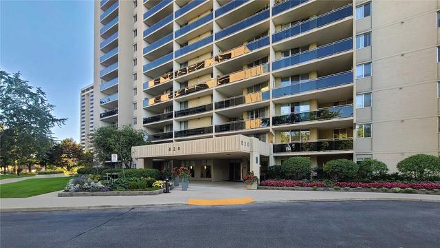 404 - 820 Burnhamthorpe Rd, Condo with 2 bedrooms, 2 bathrooms and 1 parking in Toronto ON | Image 1