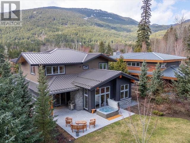8007 Cypress Place, House detached with 4 bedrooms, 4 bathrooms and 4 parking in Whistler BC | Image 26