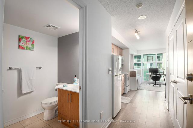 707 - 50 Town Centre Crt, Condo with 0 bedrooms, 1 bathrooms and 0 parking in Toronto ON | Image 2