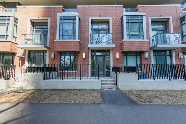 Th 6 - 2220 Lake Shore Blvd W, Townhouse with 2 bedrooms, 3 bathrooms and 1 parking in Toronto ON | Image 1