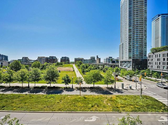 702 - 151 Dan Leckie Way, Condo with 2 bedrooms, 2 bathrooms and 2 parking in Toronto ON | Image 3