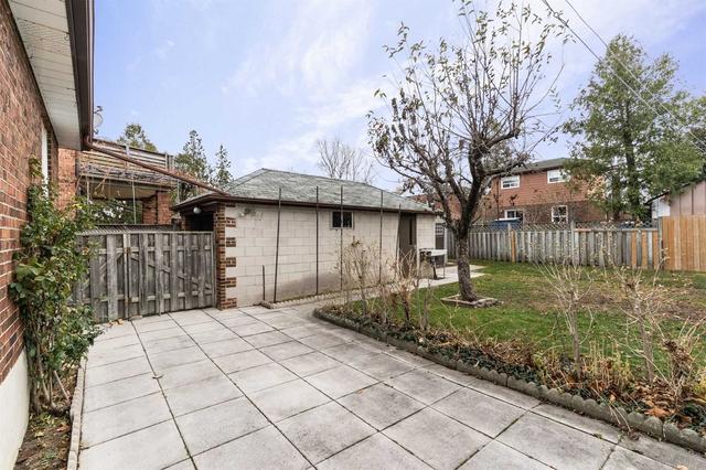 3 Speers Ave, House detached with 3 bedrooms, 2 bathrooms and 4 parking in Toronto ON | Image 7