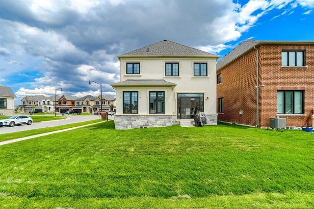 2 Vineyard Dr, House detached with 5 bedrooms, 4 bathrooms and 4 parking in Brampton ON | Image 19
