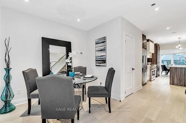 573a Palmerston Ave, House semidetached with 3 bedrooms, 4 bathrooms and 1 parking in Toronto ON | Image 13