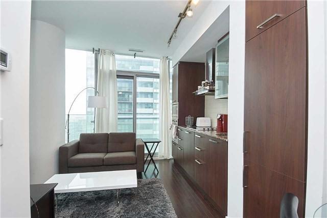 4111 - 14 York St, Condo with 1 bedrooms, 1 bathrooms and null parking in Toronto ON | Image 4