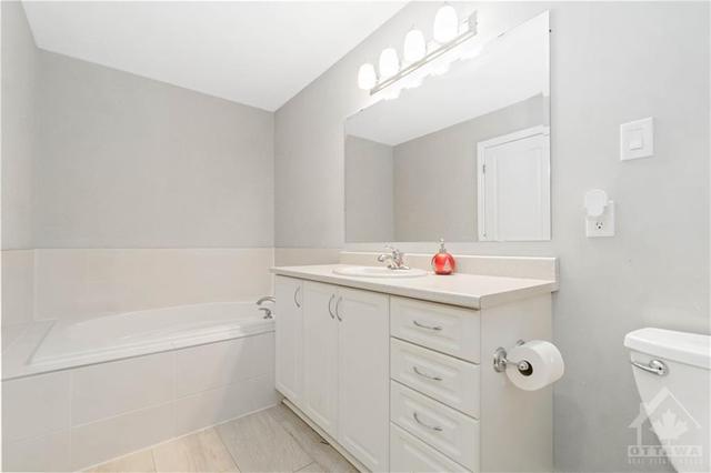 506 Paine Avenue, Townhouse with 3 bedrooms, 4 bathrooms and 3 parking in Ottawa ON | Image 18