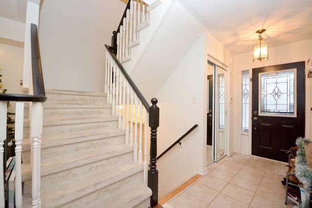 2157 Baronwood Dr, House attached with 3 bedrooms, 2 bathrooms and 3 parking in Oakville ON | Image 25