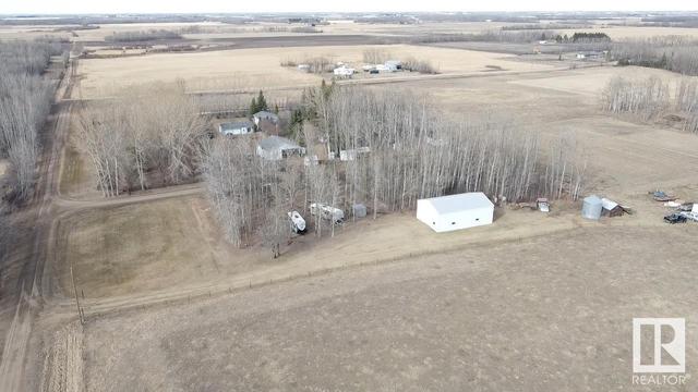 27339 Twp Rd 482, House detached with 2 bedrooms, 2 bathrooms and null parking in Leduc County AB | Image 55