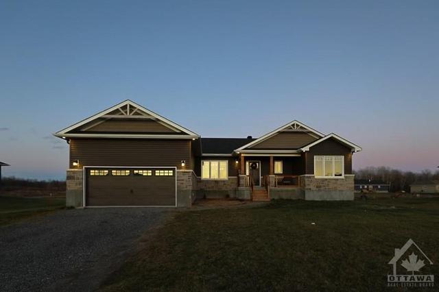 3596 Crosswind Crescent, House detached with 5 bedrooms, 3 bathrooms and 5 parking in Ottawa ON | Image 2