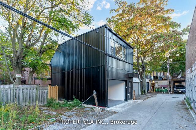 8 First Ave, House semidetached with 4 bedrooms, 5 bathrooms and 1.5 parking in Toronto ON | Image 31