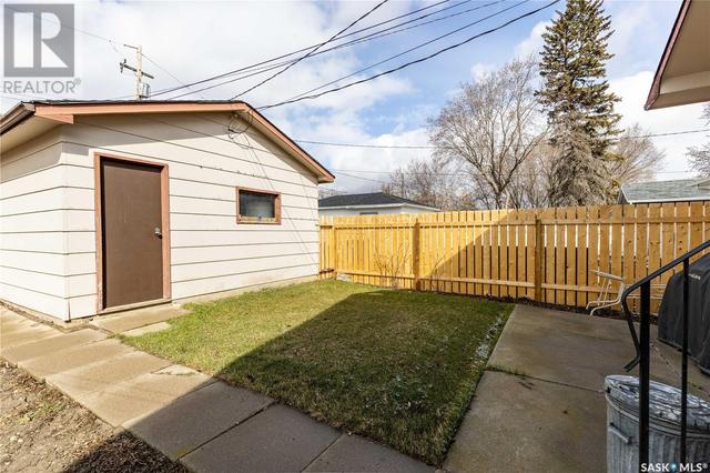 123 M Avenue S, House detached with 4 bedrooms, 2 bathrooms and null parking in Saskatoon SK | Image 39