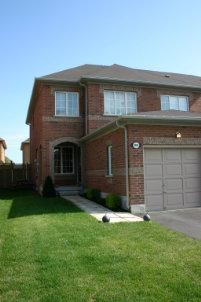 104 Lucena Cres, House attached with 3 bedrooms, 3 bathrooms and 3 parking in Vaughan ON | Image 1