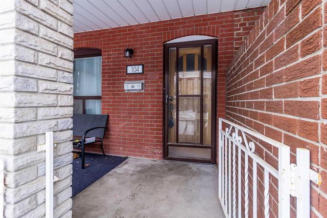 104 Harvie Ave, House semidetached with 3 bedrooms, 2 bathrooms and 2 parking in Toronto ON | Image 3