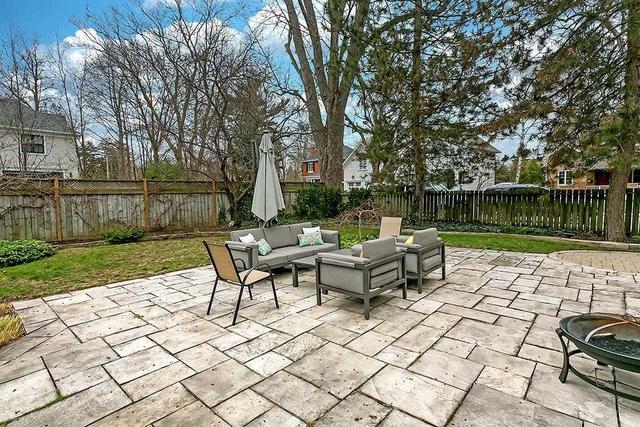 404 Spruce St, House detached with 4 bedrooms, 3 bathrooms and 6 parking in Oakville ON | Image 29