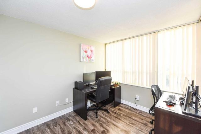 906 - 30 Malta Ave, Condo with 2 bedrooms, 2 bathrooms and 1 parking in Brampton ON | Image 3