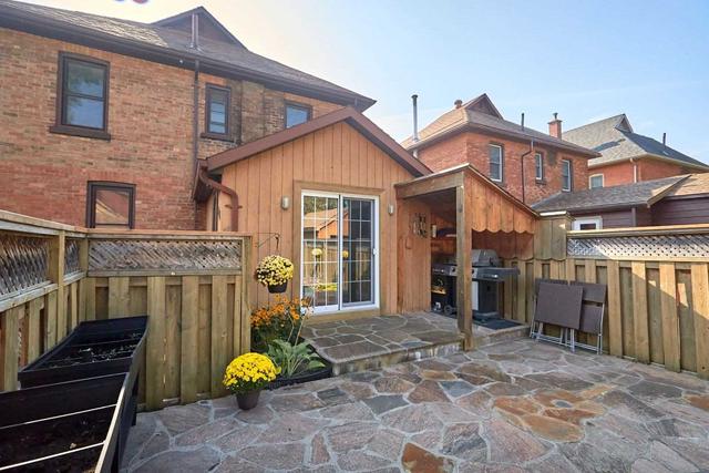 44 Brock St, House detached with 4 bedrooms, 2 bathrooms and 7 parking in Barrie ON | Image 7