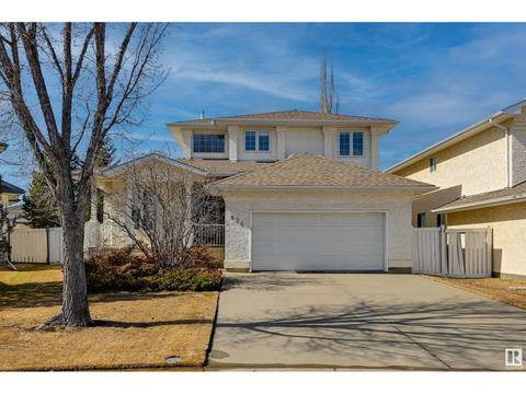 820 Ormsby Cl Nw, House detached with 4 bedrooms, 3 bathrooms and null parking in Edmonton AB | Card Image