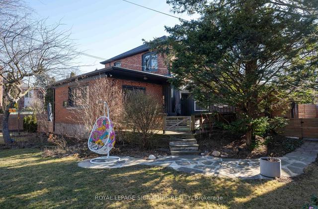2 Richlea Circ, House detached with 3 bedrooms, 2 bathrooms and 4.5 parking in Toronto ON | Image 29