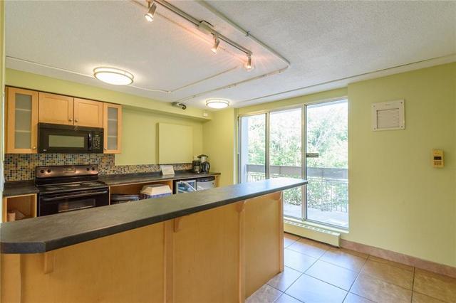 816 - 350 Quigley Road, Condo with 3 bedrooms, 1 bathrooms and null parking in Hamilton ON | Image 11
