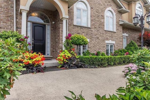 7826 Spring Blossom Drive, House detached with 5 bedrooms, 4 bathrooms and 6 parking in St. Catharines ON | Image 14