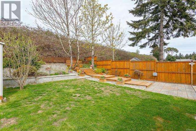 650 Strandlund Ave, House detached with 2 bedrooms, 2 bathrooms and 3 parking in Langford BC | Image 25