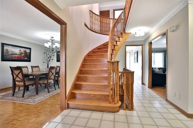 886 Wetherby Lane, House detached with 4 bedrooms, 4 bathrooms and 6 parking in Mississauga ON | Image 15