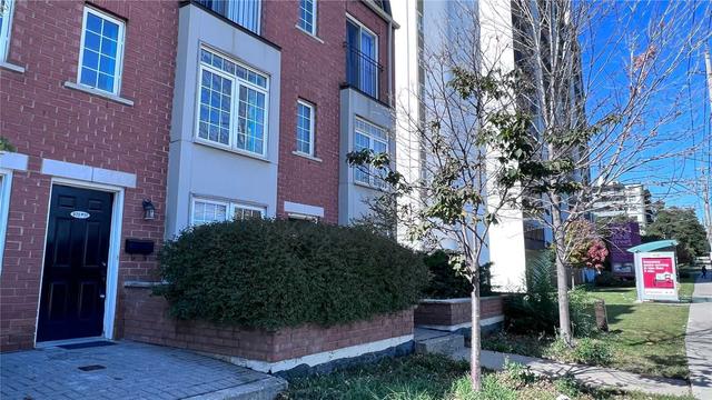 111 - 870 Jane St, Townhouse with 2 bedrooms, 2 bathrooms and 1 parking in Toronto ON | Image 18