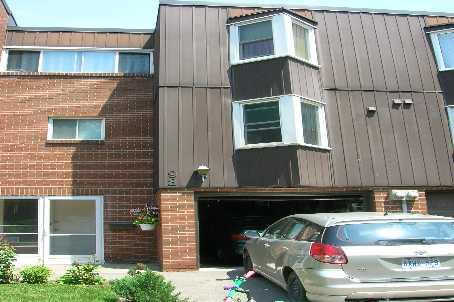 98 - 400 Bloor St, Townhouse with 4 bedrooms, 3 bathrooms and 2 parking in Mississauga ON | Image 1