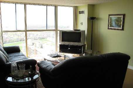 1802 - 25 Trailwood Dr, Condo with 2 bedrooms, 2 bathrooms and 1 parking in Mississauga ON | Image 4