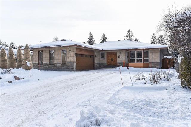 274 Faircrest Road, House detached with 5 bedrooms, 2 bathrooms and 8 parking in Ottawa ON | Image 1