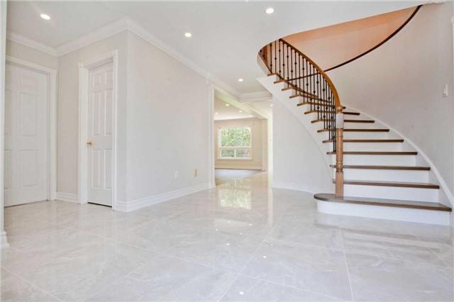 80 Millstone Crt, House detached with 4 bedrooms, 4 bathrooms and 4 parking in Markham ON | Image 2