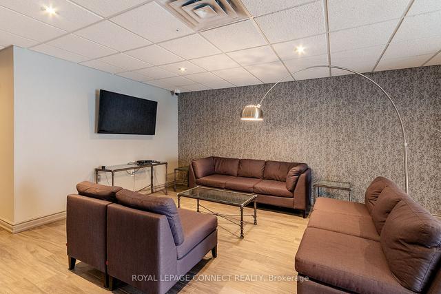 302 - 330 Adelaide St E, Condo with 2 bedrooms, 2 bathrooms and 0 parking in Toronto ON | Image 5