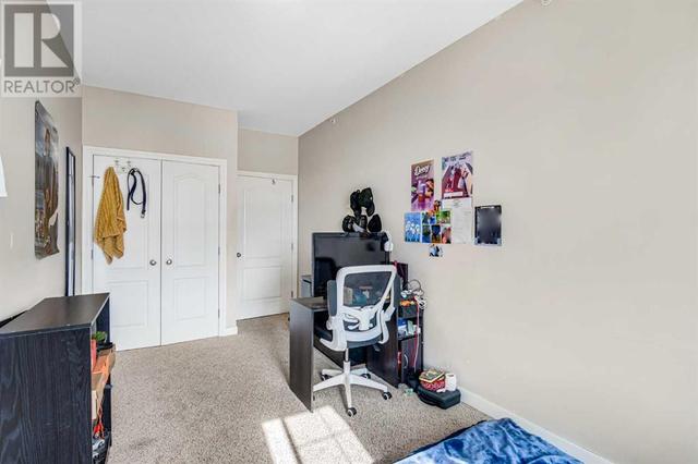 Large Second Bedroom | Image 11