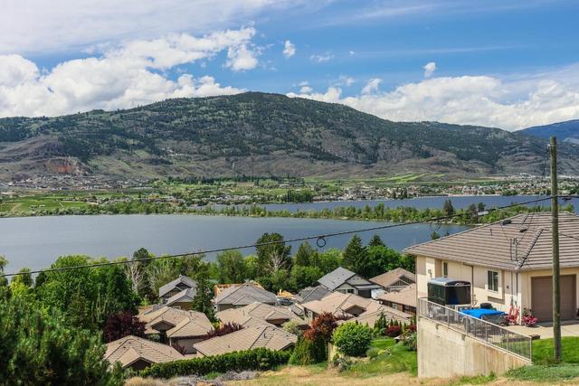 3603 37th Street, House detached with 2 bedrooms, 2 bathrooms and 4 parking in Okanagan Similkameen A BC | Image 38