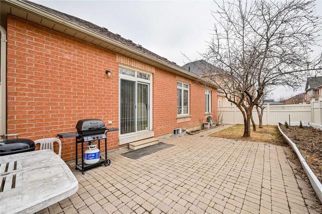 18 Alba Ave, House detached with 2 bedrooms, 3 bathrooms and 4 parking in Vaughan ON | Image 11