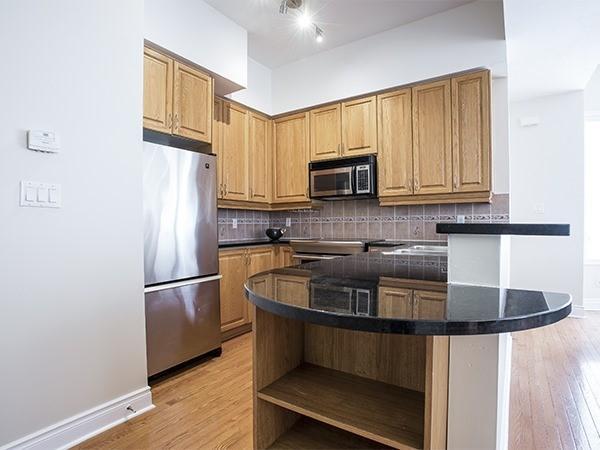 Th 25 - 2 Rean Dr, Townhouse with 2 bedrooms, 3 bathrooms and 2 parking in Toronto ON | Image 8