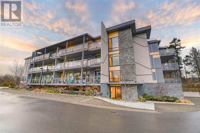 404 - 10660 Mcdonald Park Rd, Condo with 2 bedrooms, 2 bathrooms and 2 parking in North Saanich BC | Image 1