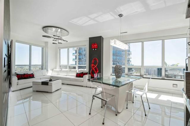 Lph 107 - 7171 Yonge St, Condo with 3 bedrooms, 2 bathrooms and 2 parking in Markham ON | Image 12