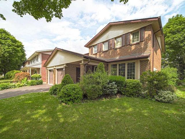 60 Kimberdale Cres, House detached with 4 bedrooms, 3 bathrooms and 2 parking in Toronto ON | Image 1