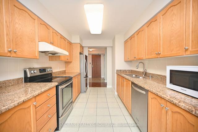 810 - 156 Enfield Pl, Condo with 2 bedrooms, 2 bathrooms and 2 parking in Mississauga ON | Image 9
