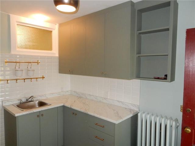 6 - 55 Balsam Avenue S, Condo with 2 bedrooms, 1 bathrooms and 1 parking in Hamilton ON | Image 4