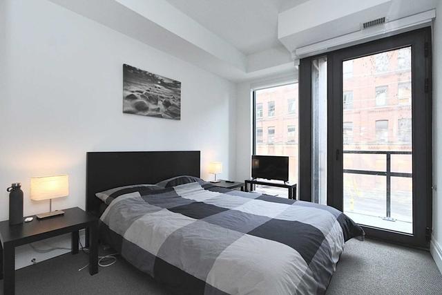 th-104 - 90 Niagara St S, Townhouse with 2 bedrooms, 2 bathrooms and 1 parking in Toronto ON | Image 11